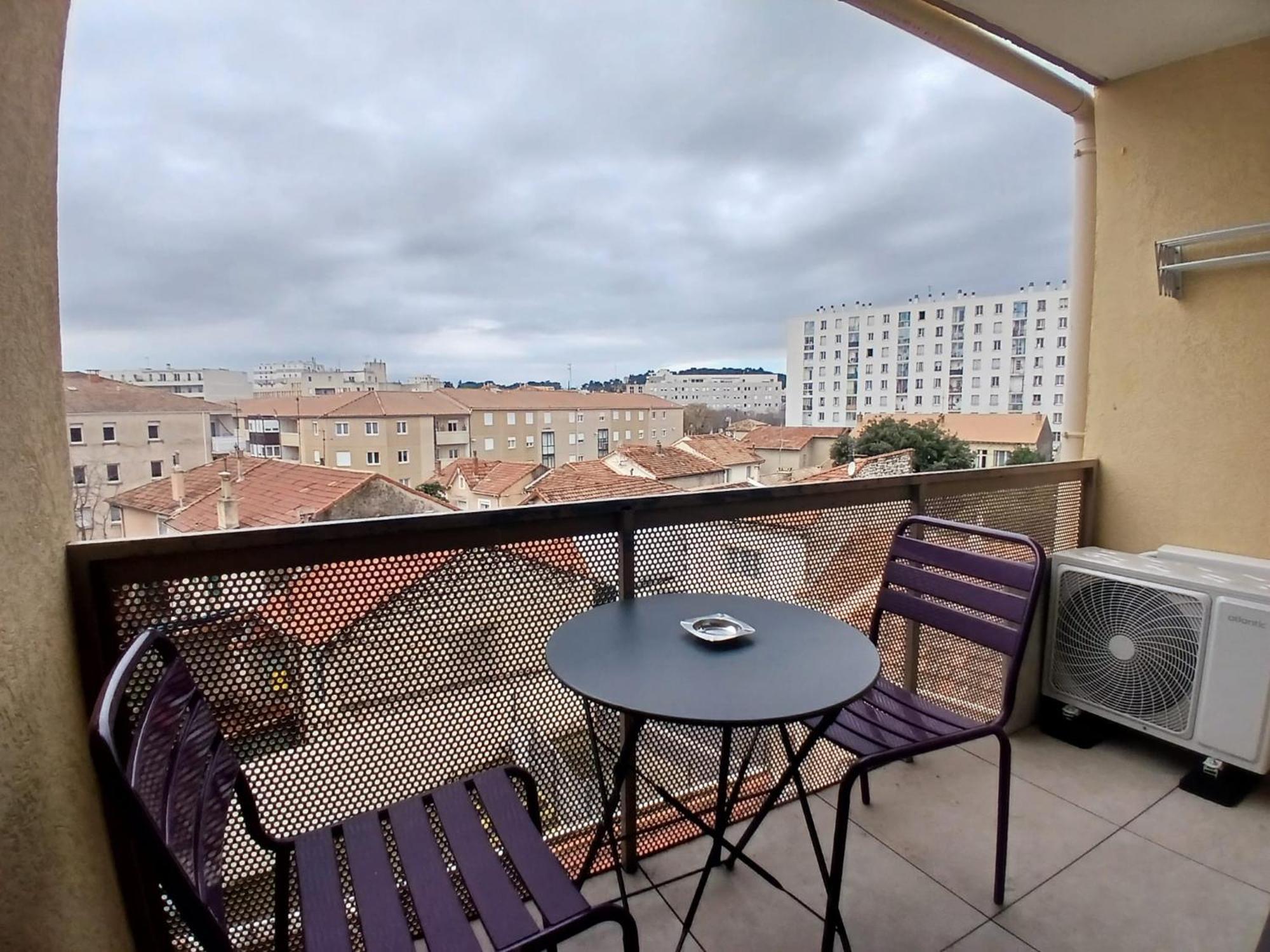 Studio Clim Parking Dhuoda Nîmes Buitenkant foto